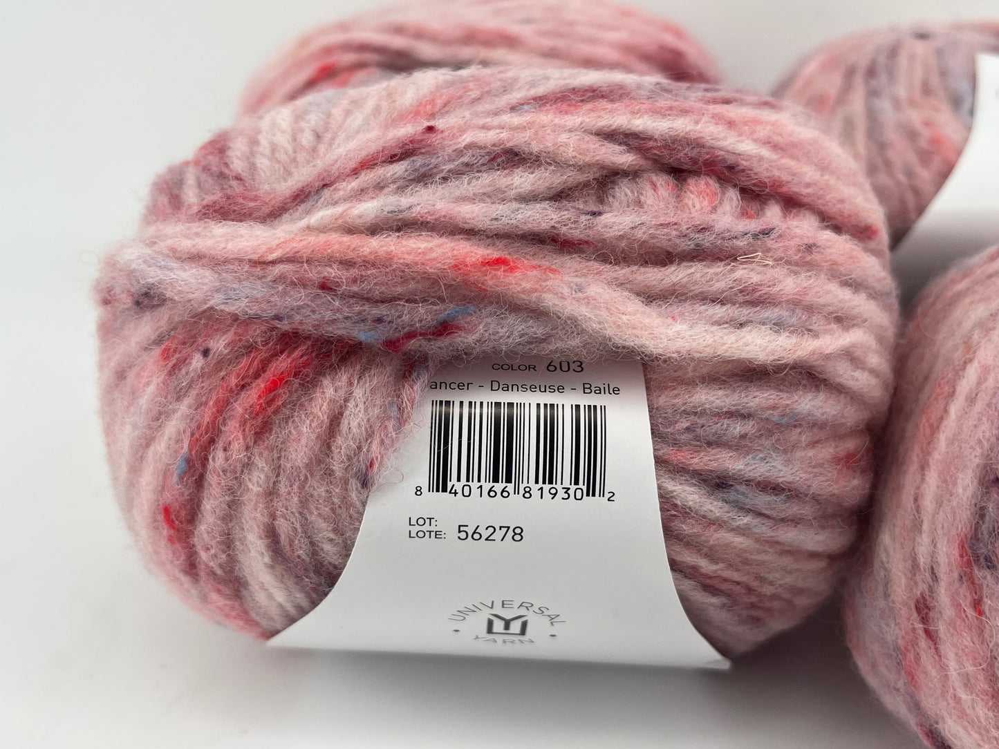 Universal Yarn Cassatt - Lot of 4