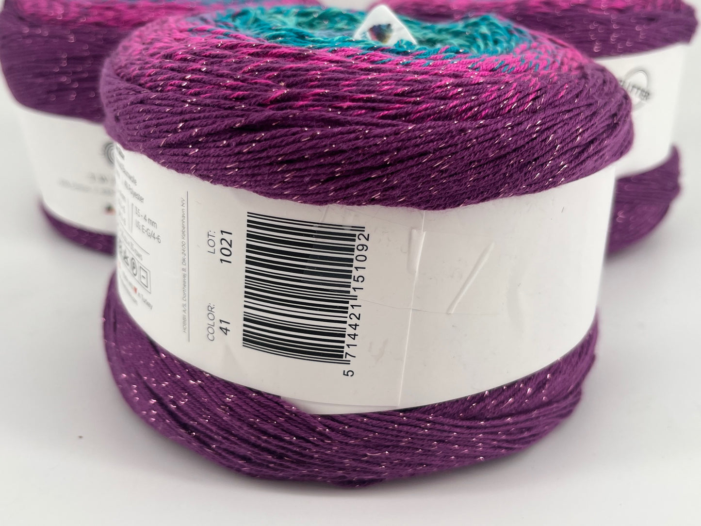 Hobbii Twister Glitter - Multiple Available