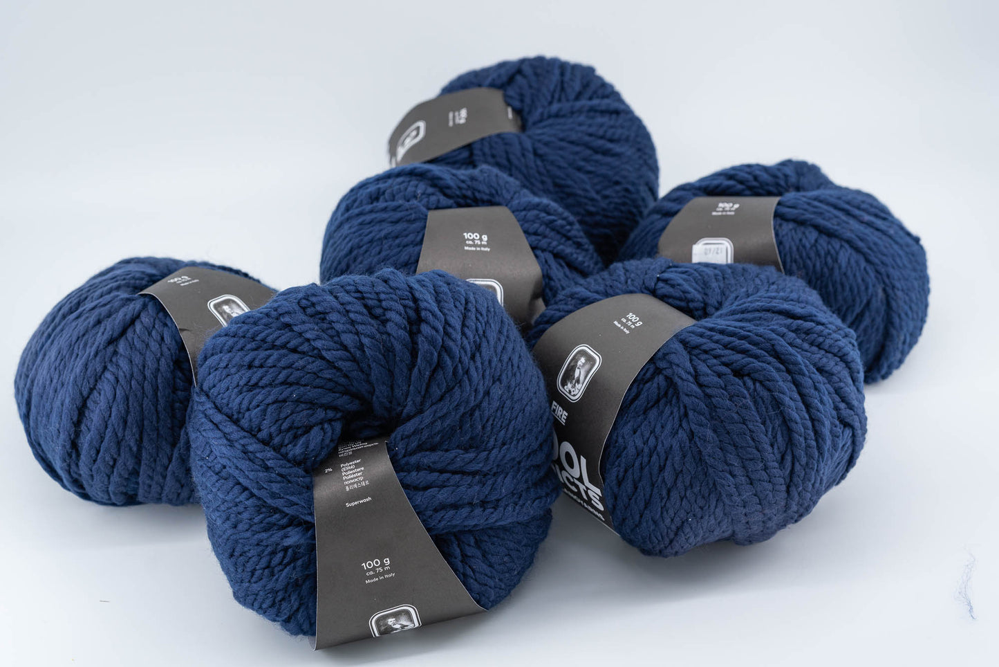 WOOLADDICTS by LANGYARNS FIRE - Lot of 6 Skeins