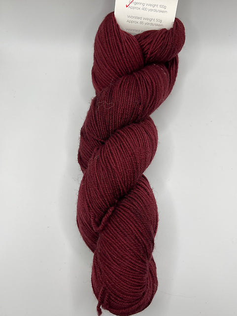 Round Mountain Fibers Willow DK