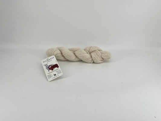 Illimani Yarn Feli