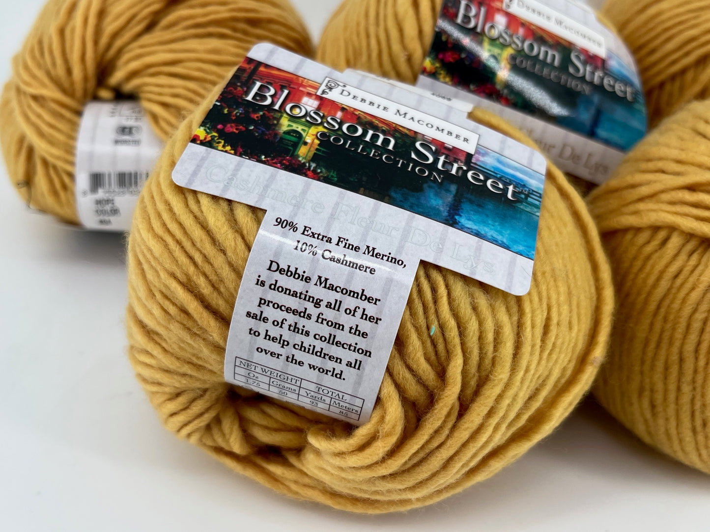 Debbie Macomber Cashmere Fleur de Lys - Lot of 5