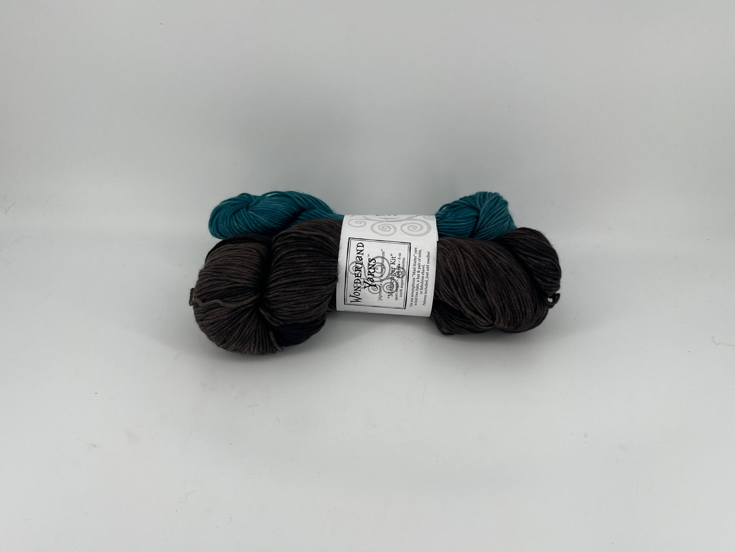 Wonderland Yarns Messenger Kit