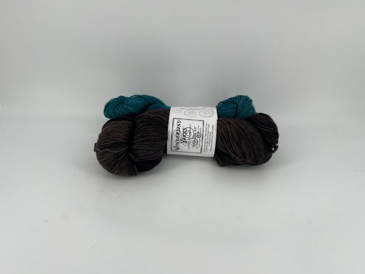 Wonderland Yarns Messenger Kit