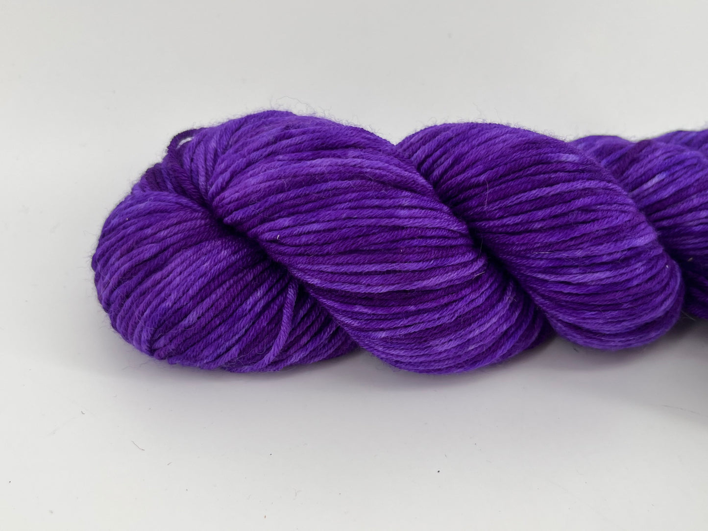 Urth Monokrom Worsted