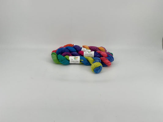 The Unique Sheep Luxe Gradiance Scarf Kit