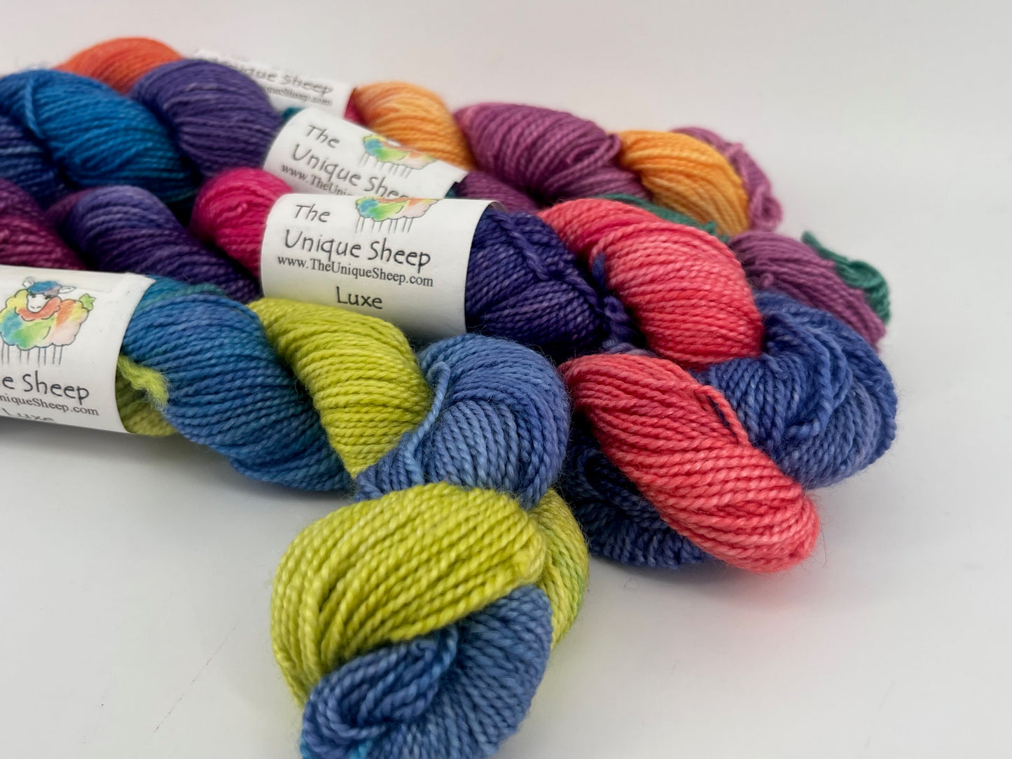 The Unique Sheep Luxe Gradiance Scarf Kit