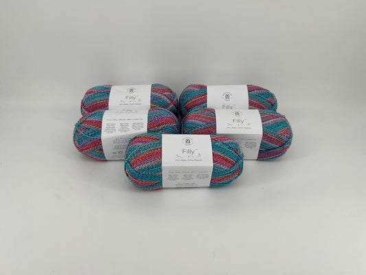 Universal Yarn Filly - Lot of 5