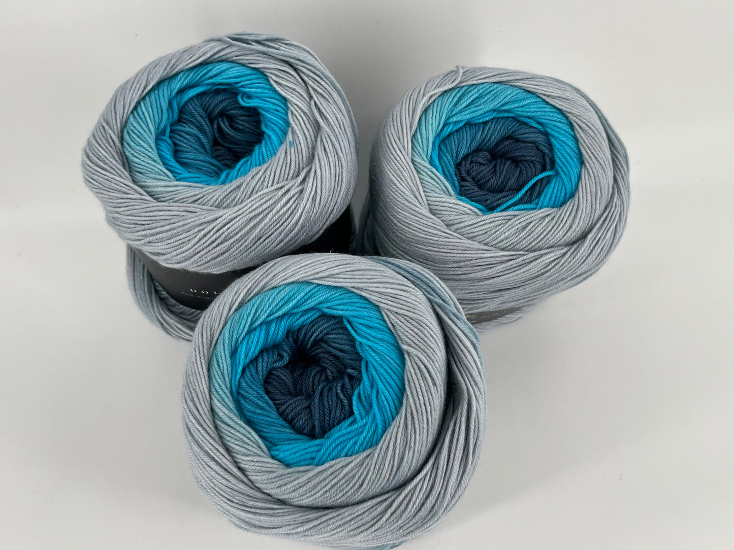 Hobbii Dolce Cashmere - Lot of 3