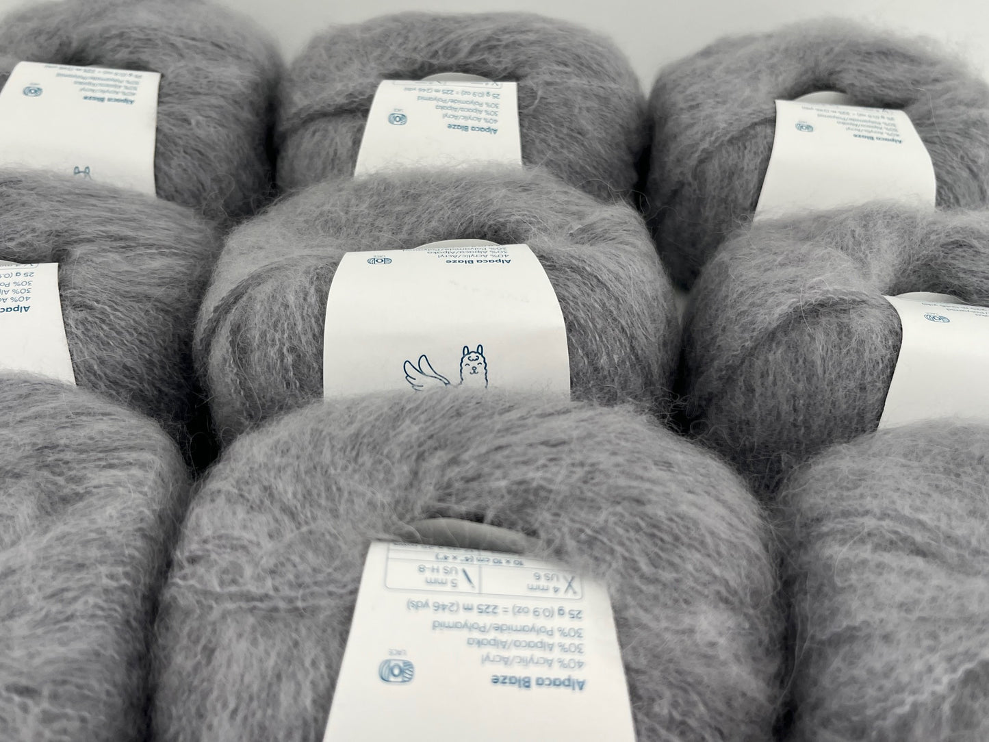 Hobbii Alpaca Blaze - Lot of 10