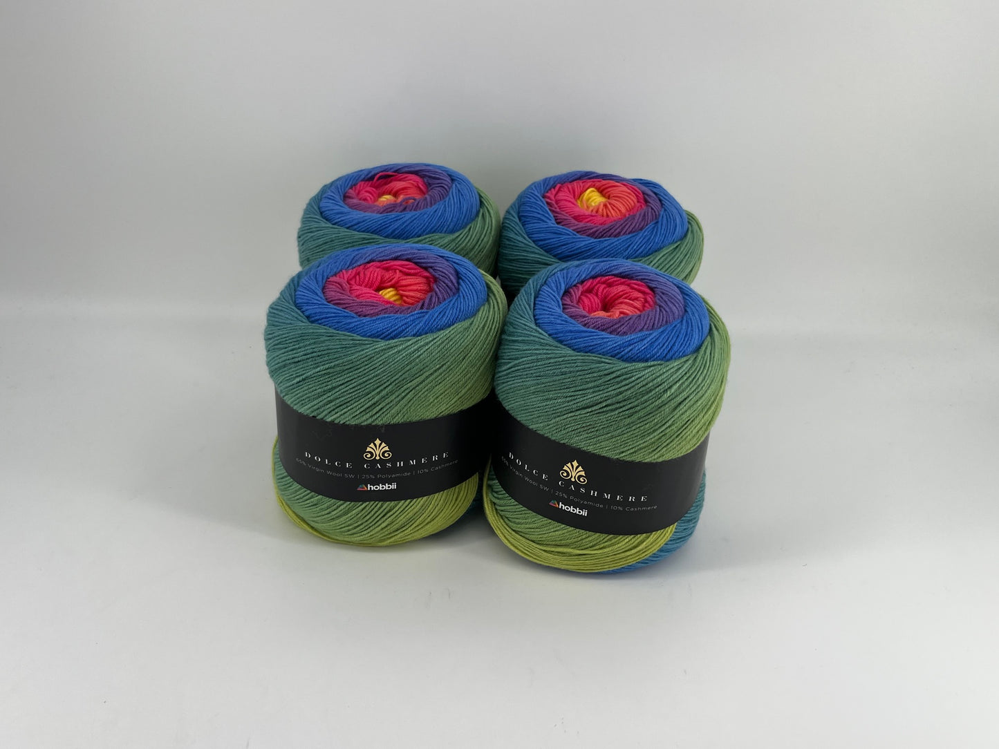 Hobbii Dolce Cashmere - Lot of 4