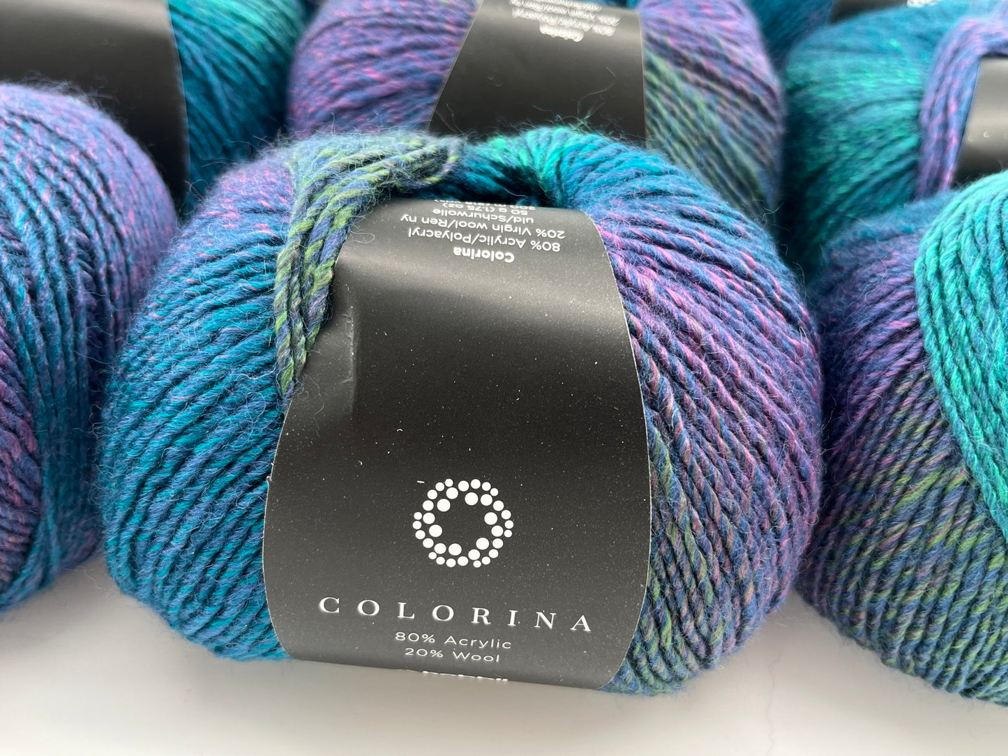 Hobbii Colorina - Lot of 12