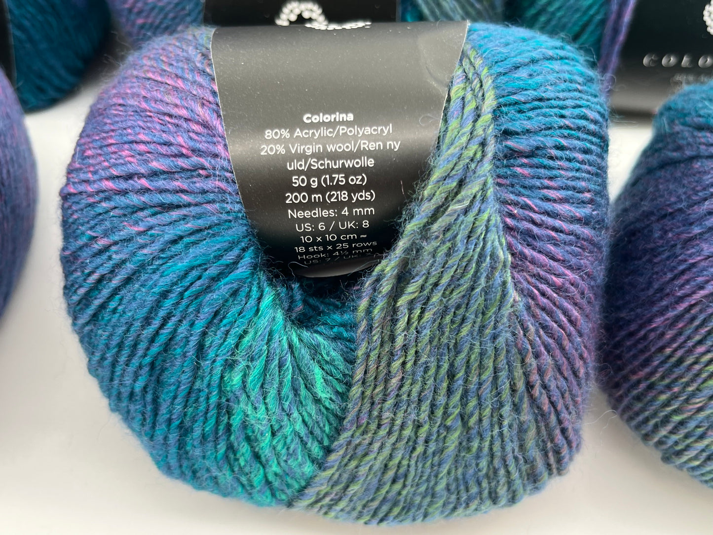 Hobbii Colorina - Lot of 12