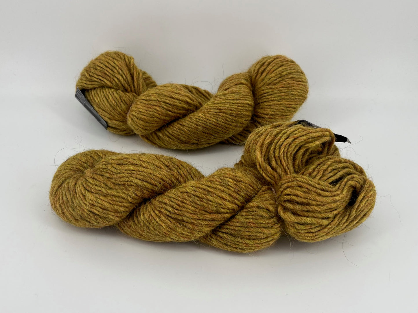 Cascade Yarns Pastaza - Lot of 2