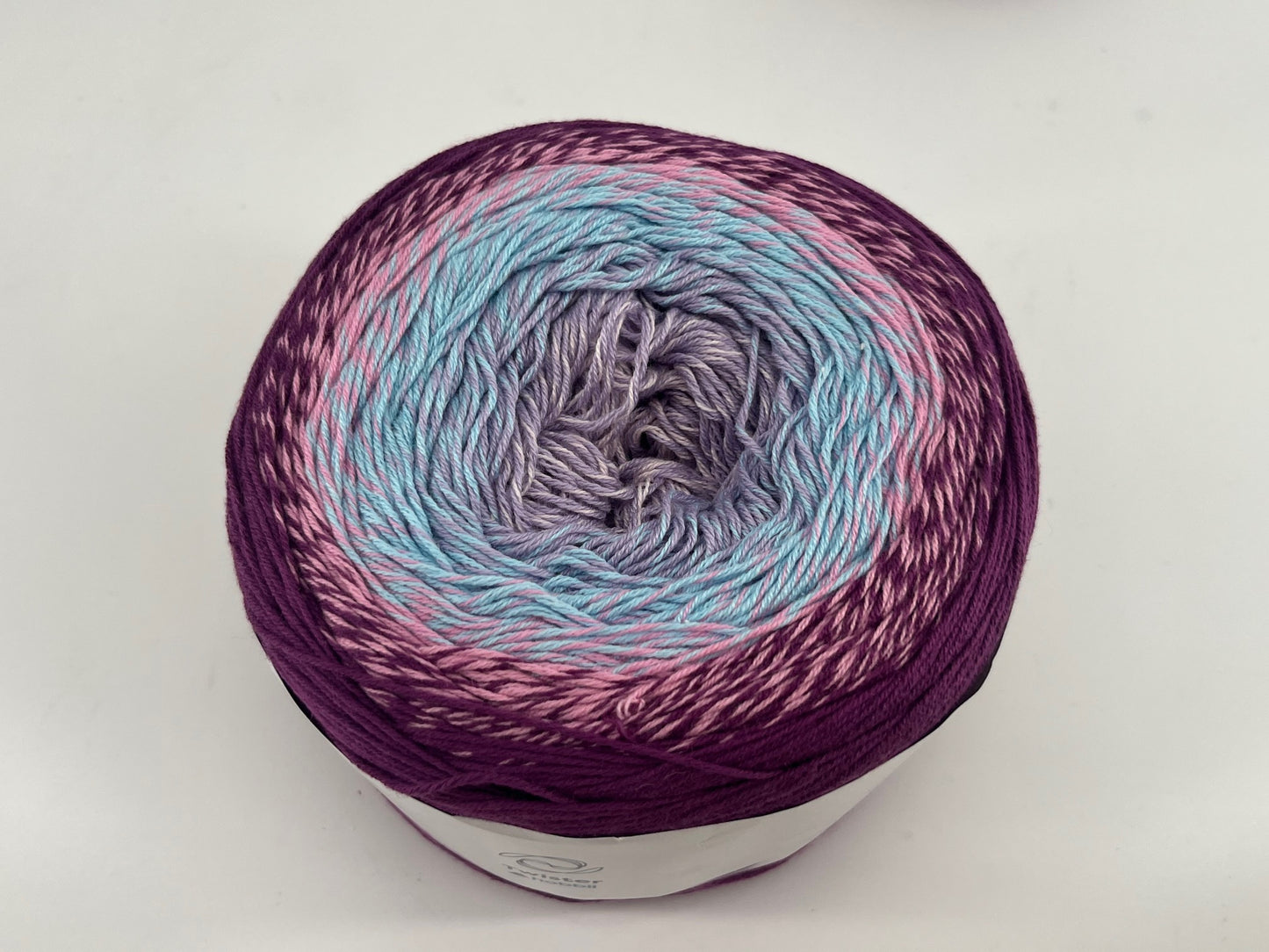 Hobbii Twister - Multiple Available