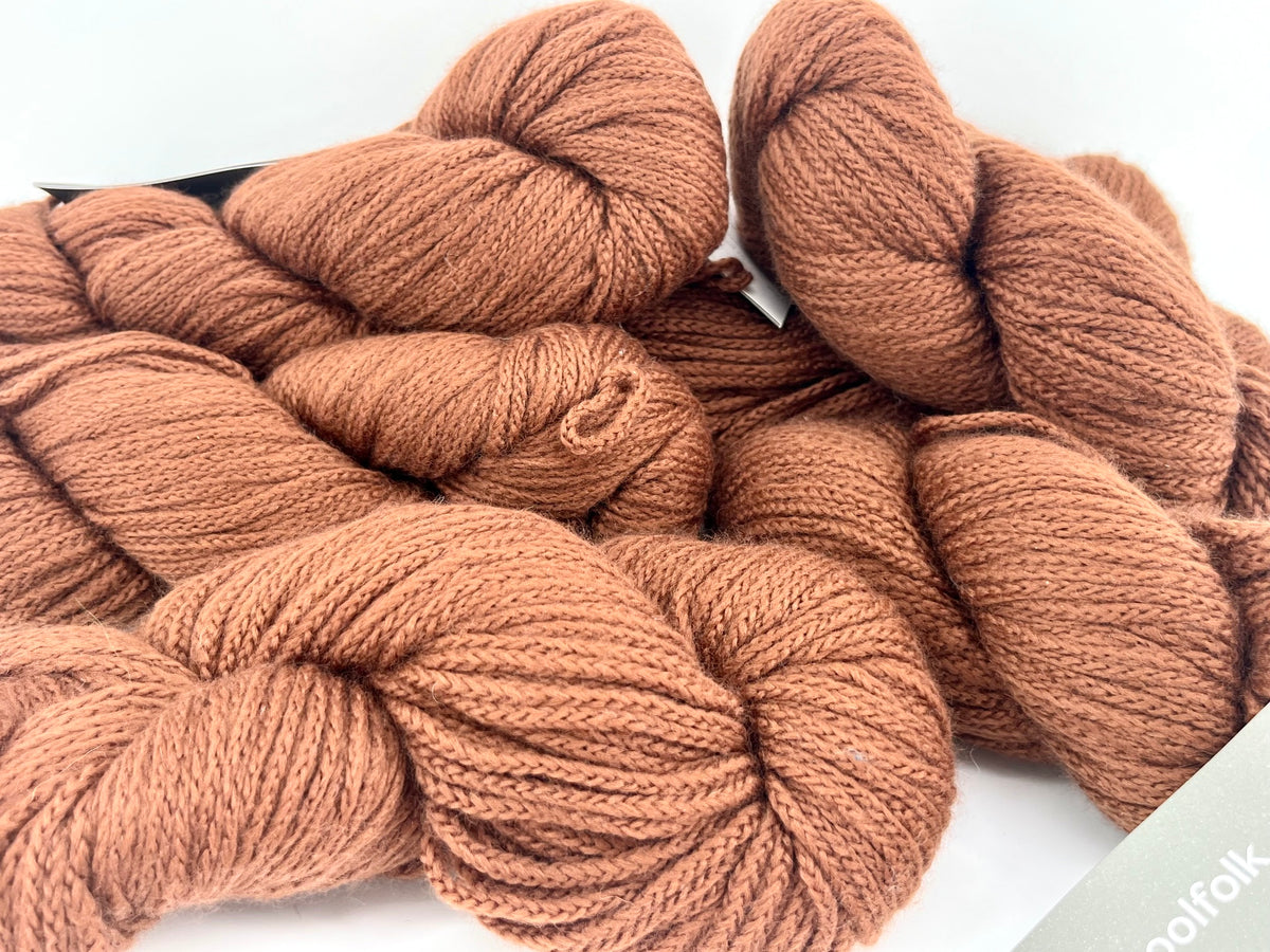WOOLFOLK FAR - Lot of 6